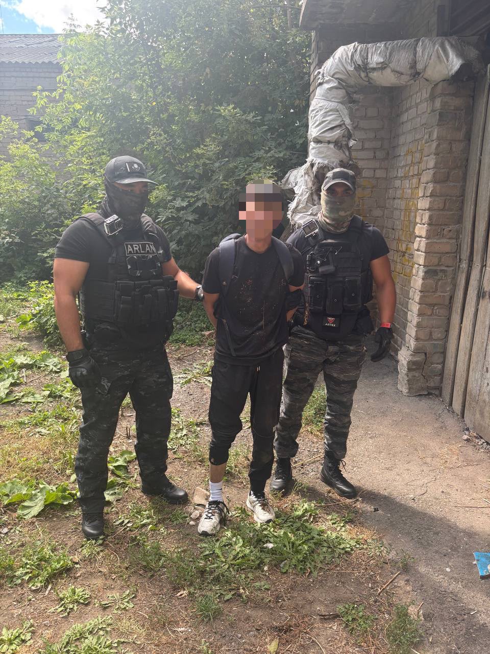 Три «бомбы» в рюкзаке — полицейские в СКО задержали подозреваемого в сбыте наркотиков
