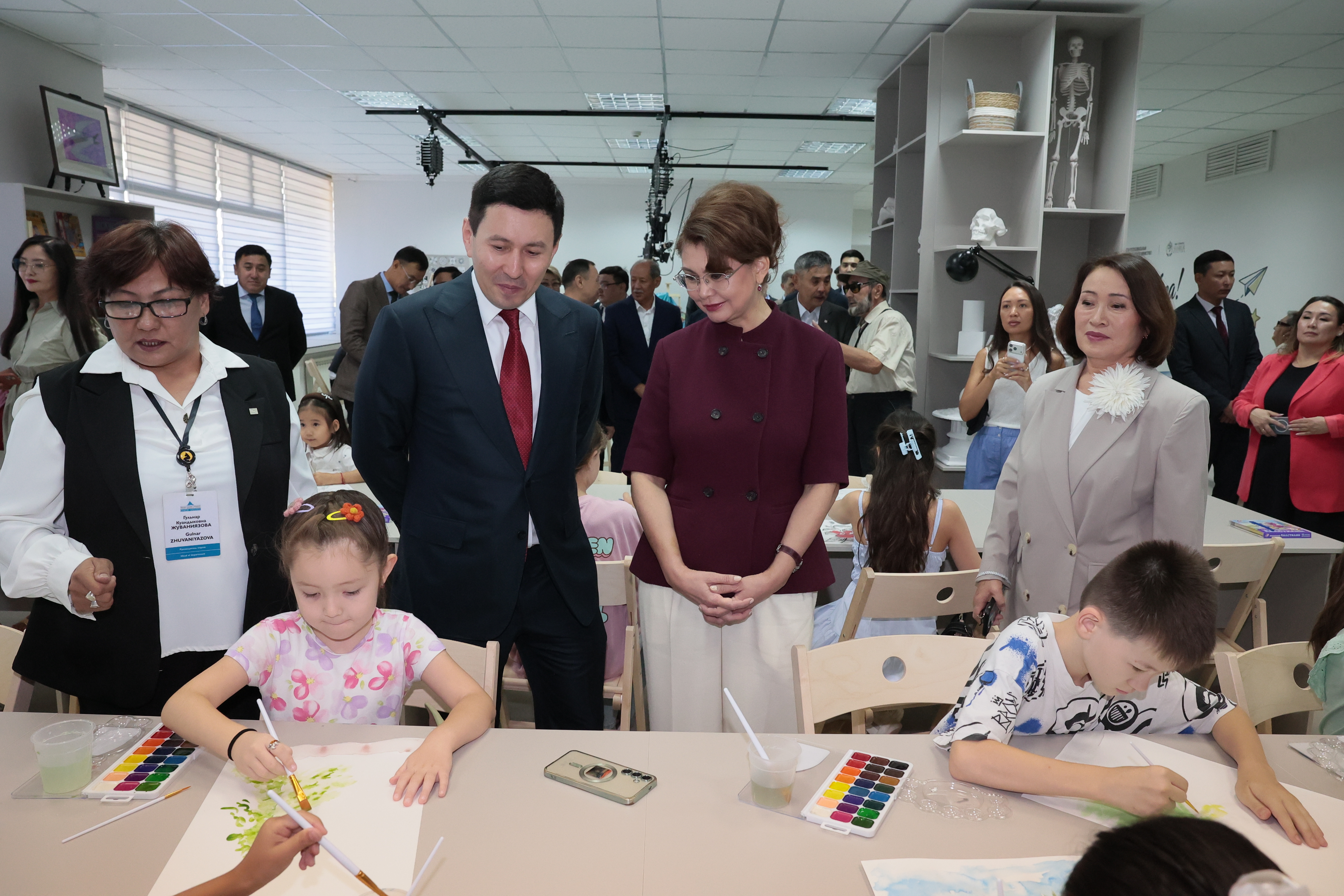 Аида Балаева Ә. Қастеев атындағы ҚР Ұлттық өнер музейіндегі жаңғыртудан өткен «Арт-зертхана» көркемсурет студиясымен танысты