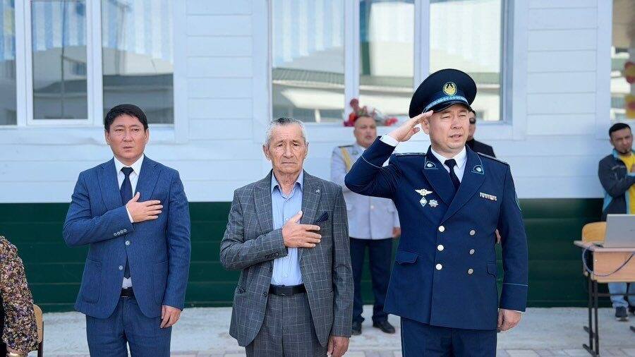 Әнұран орындау сәті