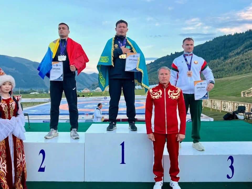 ТҮРКІСТАН ОБЛЫСЫНЫҢ ҚОЛ КҮРЕСІ ШЕБЕРЛЕРІ  ДҮНИЕЖҮЗІЛІК КӨШПЕНДІЛЕР ОЙЫНДАРЫНДА 4 АЛТЫН ЖӘНЕ 2 КҮМІС МЕДАЛЬ ЖЕҢІП АЛДЫ
