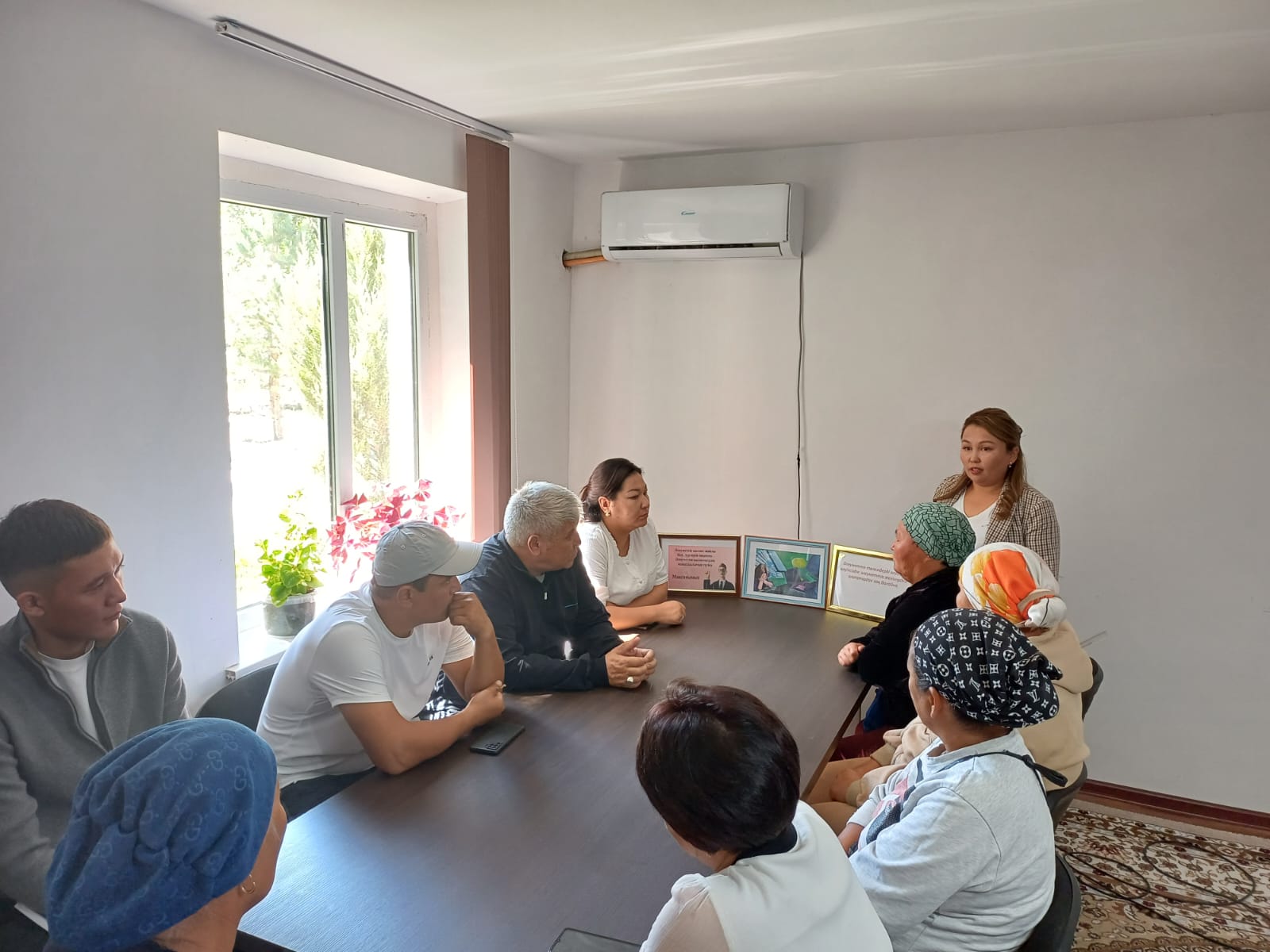 Әлеуметтік шиеленіс қаупін азайту үшін әлеуметтік төлемдер үміткерлер арасында ақпараттық түсіндіру жұмысы жүргізілді