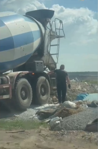 Цемент қалдықтарын заңсыз төккен жүргізуші жауапқа тартылды