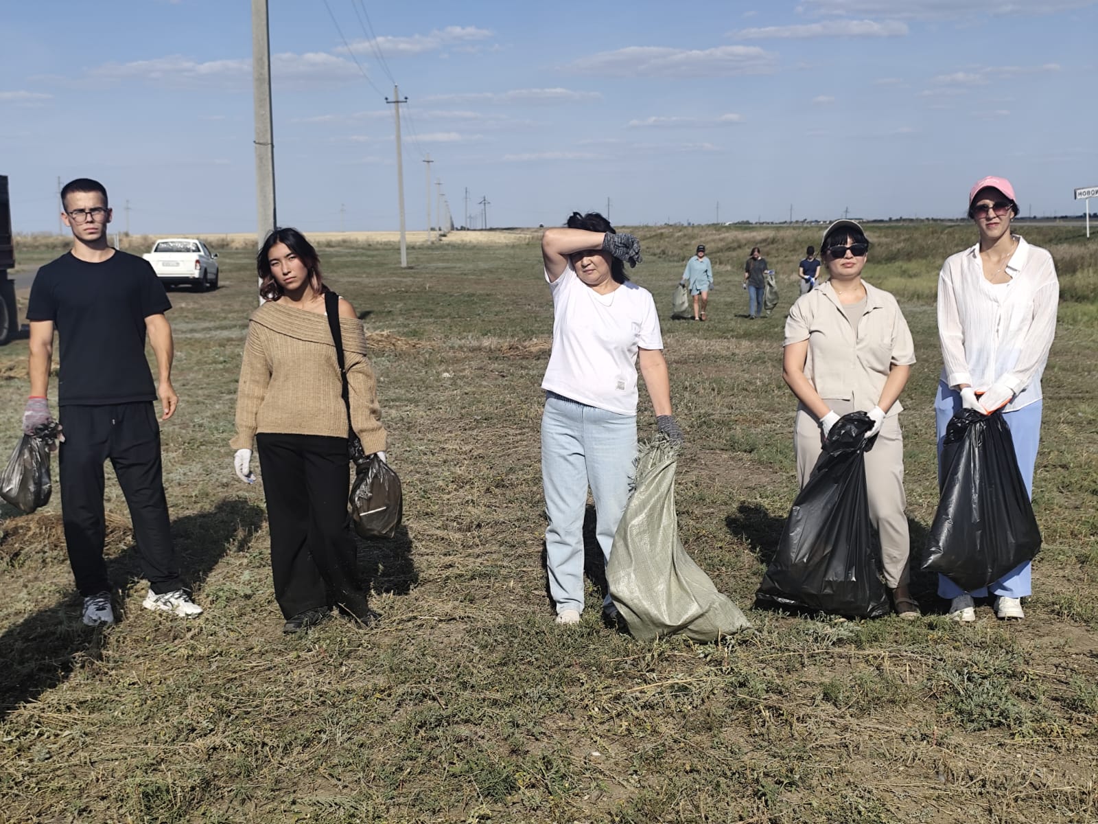 Приняли участие в республиканской экологической акции "Таза Қазақстан"