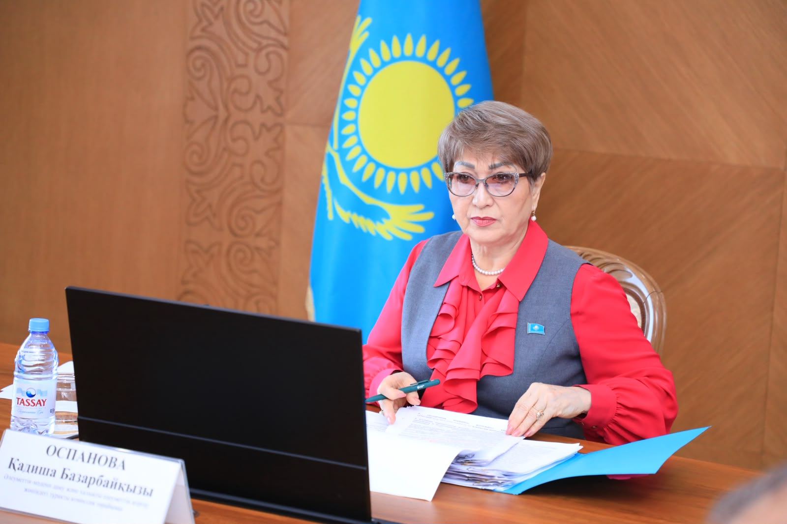 Қарағанды облыстық мәслихатында әлеуметтік саланың өзекті мәселелері талқыланды