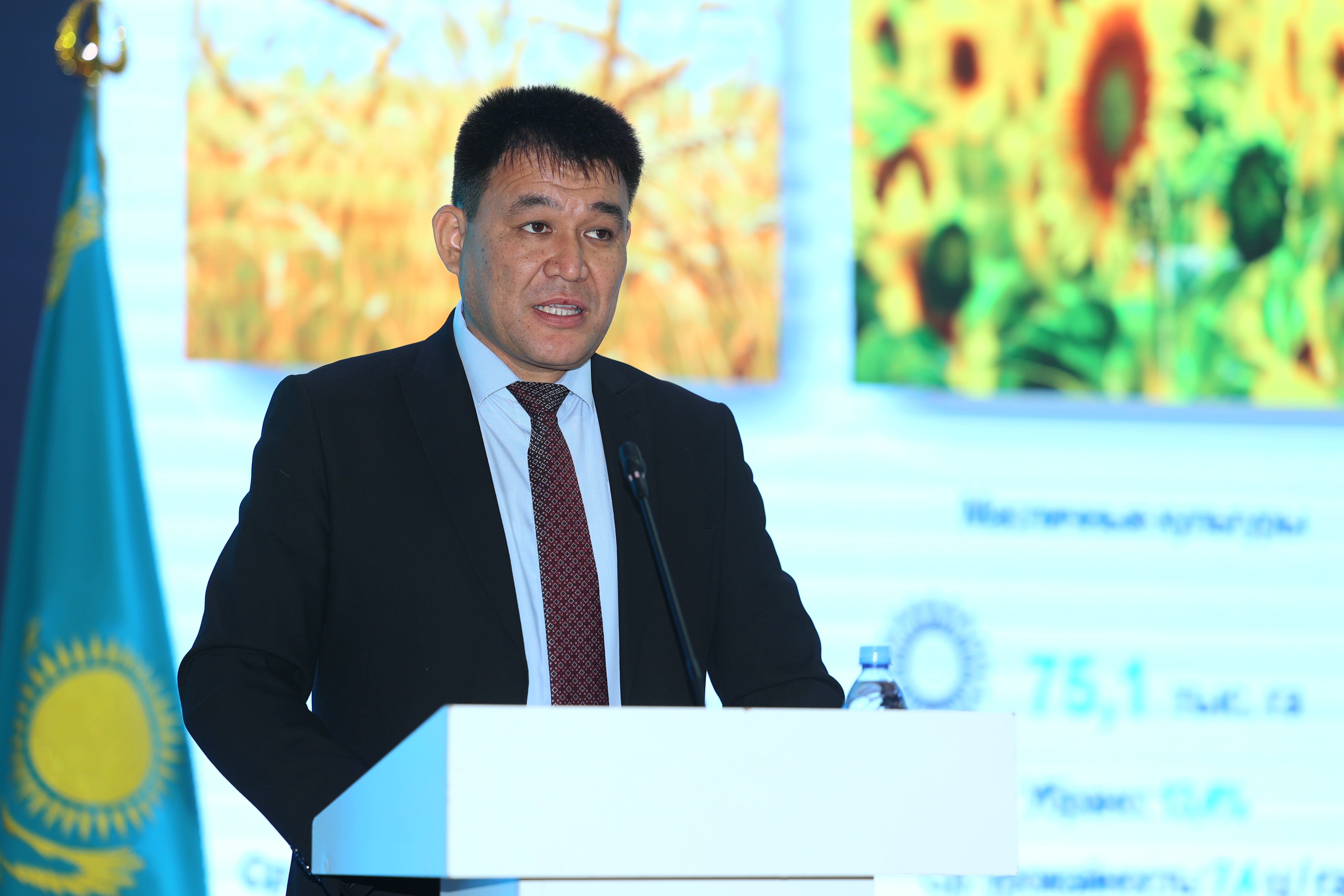 Әлеуметтік-экономикалық даму және іске асырылып жатқан жобалар туралы ақпарат ұсынылды.