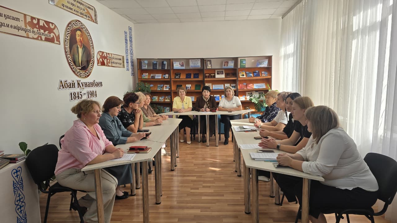Әйелдер және отбасы істері жөніндегі комиссияның отырысы өтті