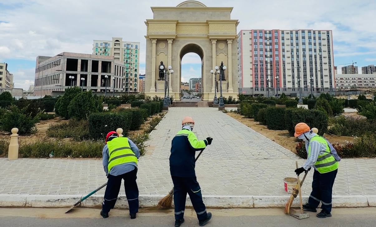 Городские дороги очищены с помощью специальной техники
