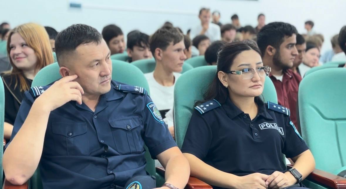 полицейские провели профилактическое занятие со студентами