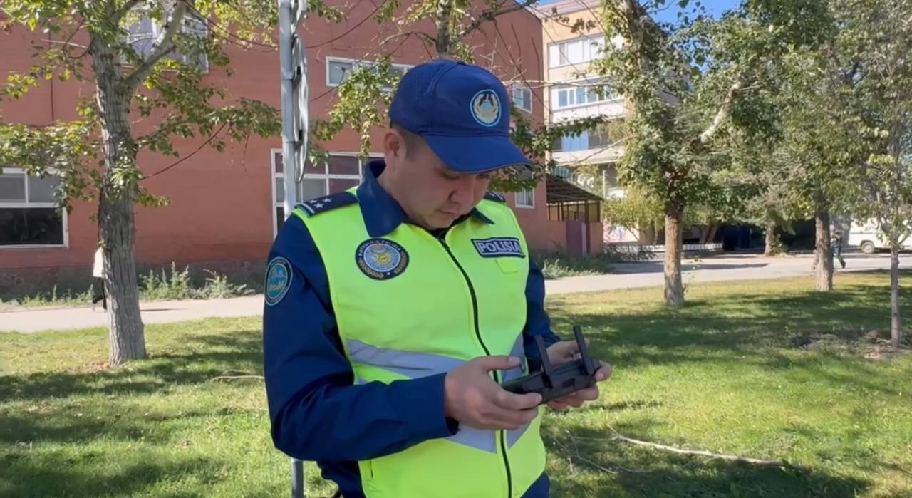 Жолдағы тәртіпке әуеден бақылау:Семейде дрондар қауіпсіздік белдігін тақпаған жүргізушілердің жолын кесуде.