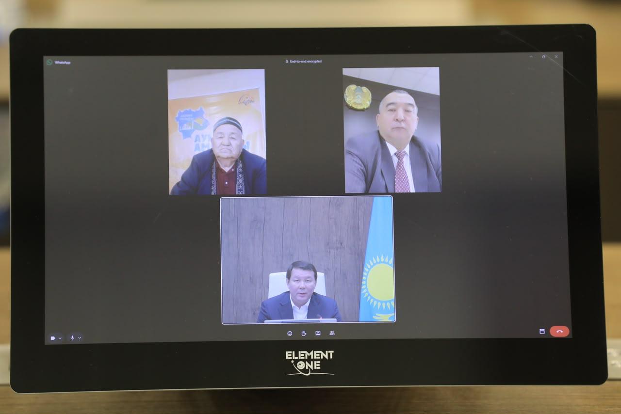 Онлайн-қабылдау: Асхат Шахаров тұрғындардың өтініштерін бейнеконференцбайланыс арқылы қарады