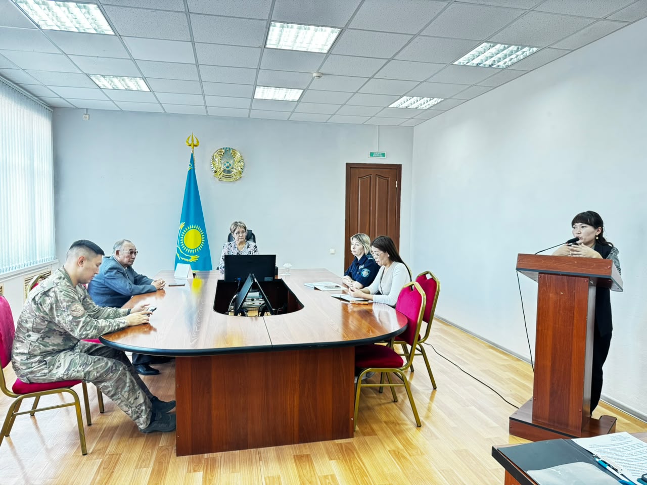 📢 Ауданда кәмелетке толмағандар істері және олардың құқықтарын қорғау жөніндегі комиссияның отырысы өтті.