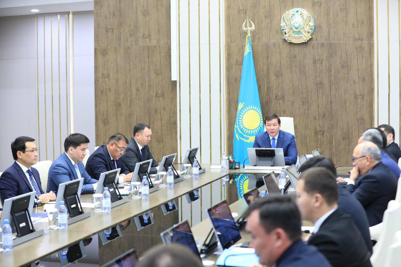 ♻️ В Актюбинской области проходит осенний двухмесячник по благоустройству и санитарной очистке