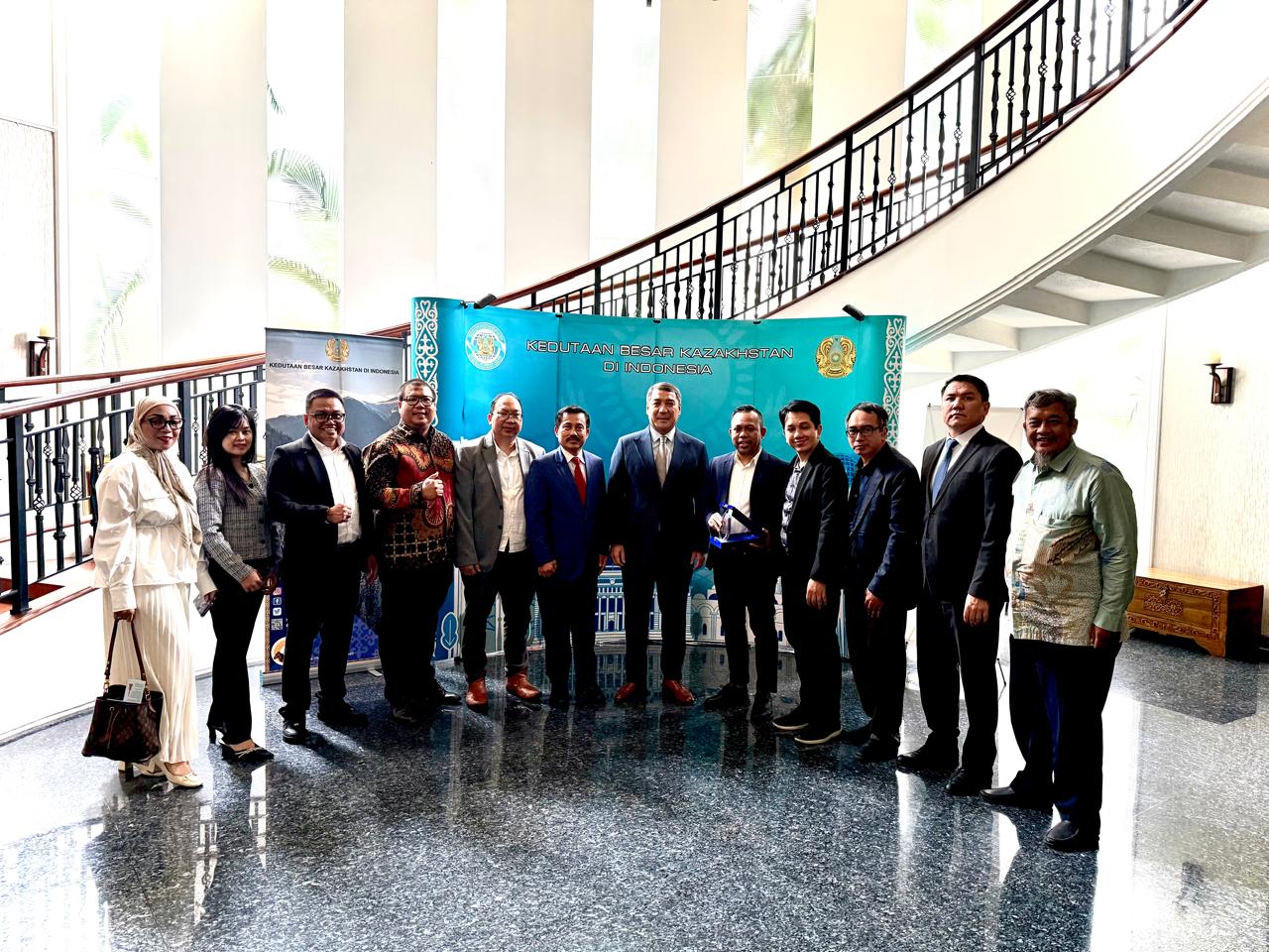 Kazakhstan Expands Trade and Economic Relations with Indonesia