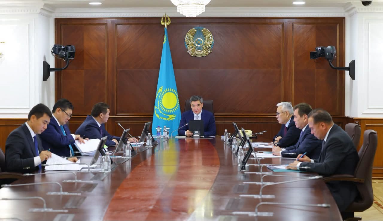 Preparations for the heating season were discussed