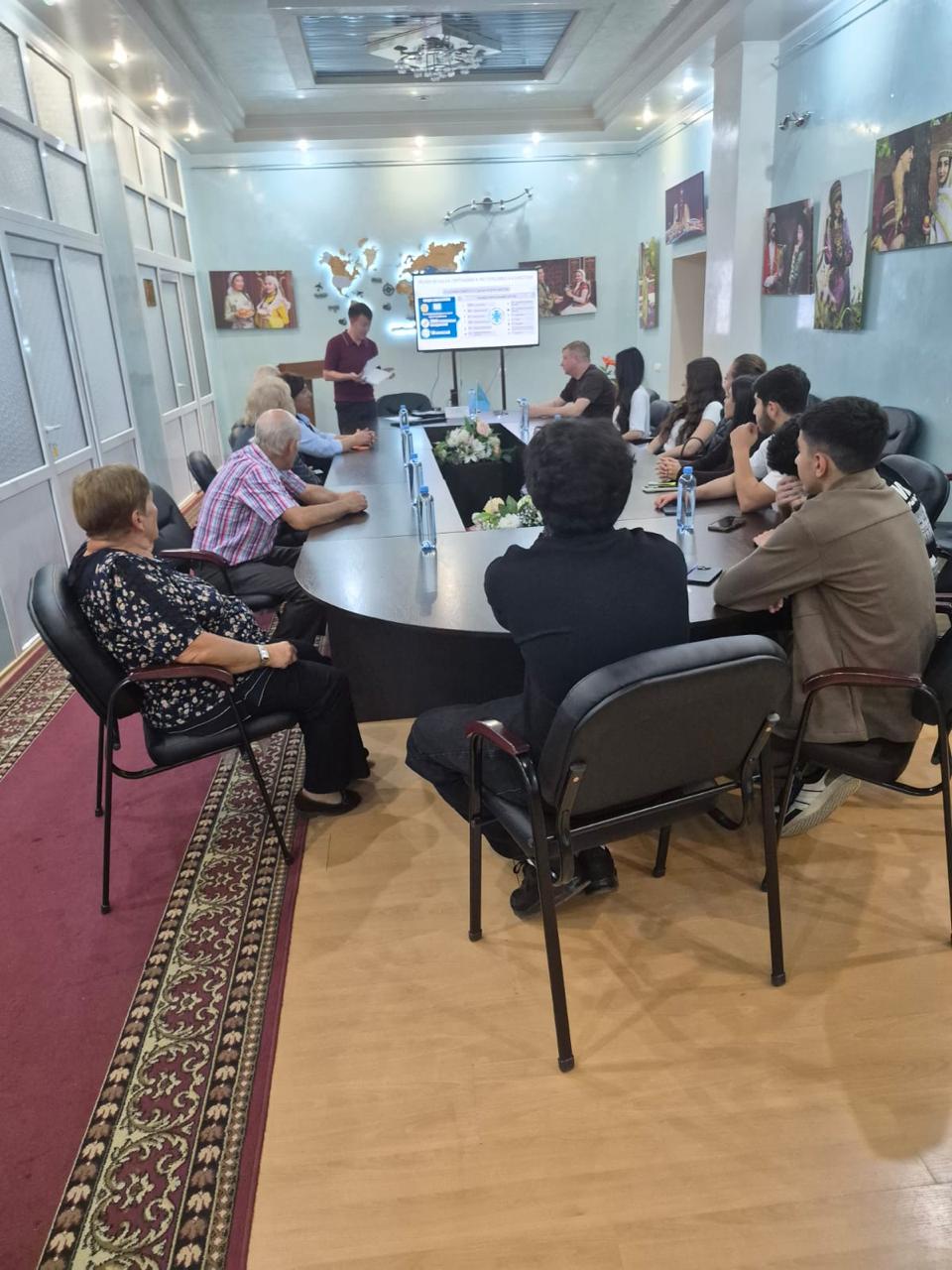 Информационно-разъяснительная встреча  с представителями этнокультурных объединений