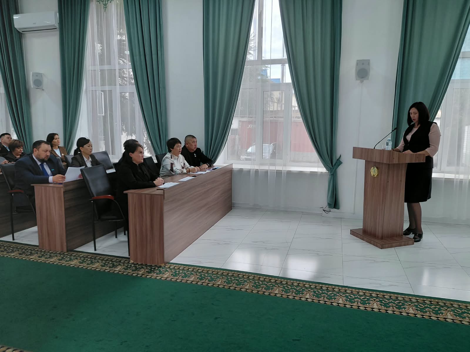 Халықты әлеуметтік қорғау бөлімінің өкілі сөз сөйледі
