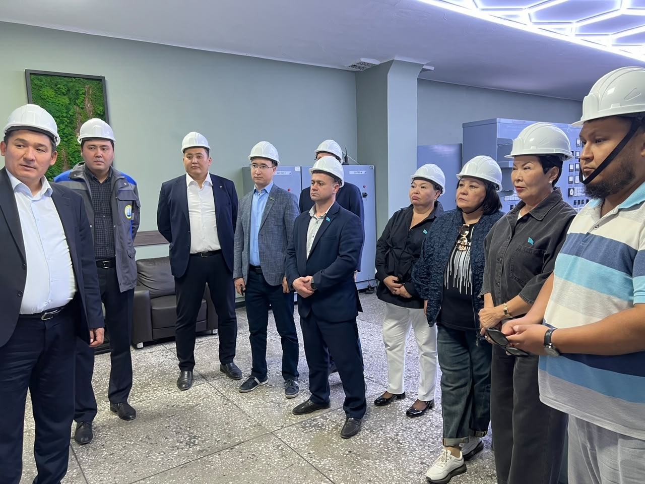 Әкімнің есебі қарсаңында қаланы жұмыс айналып өту