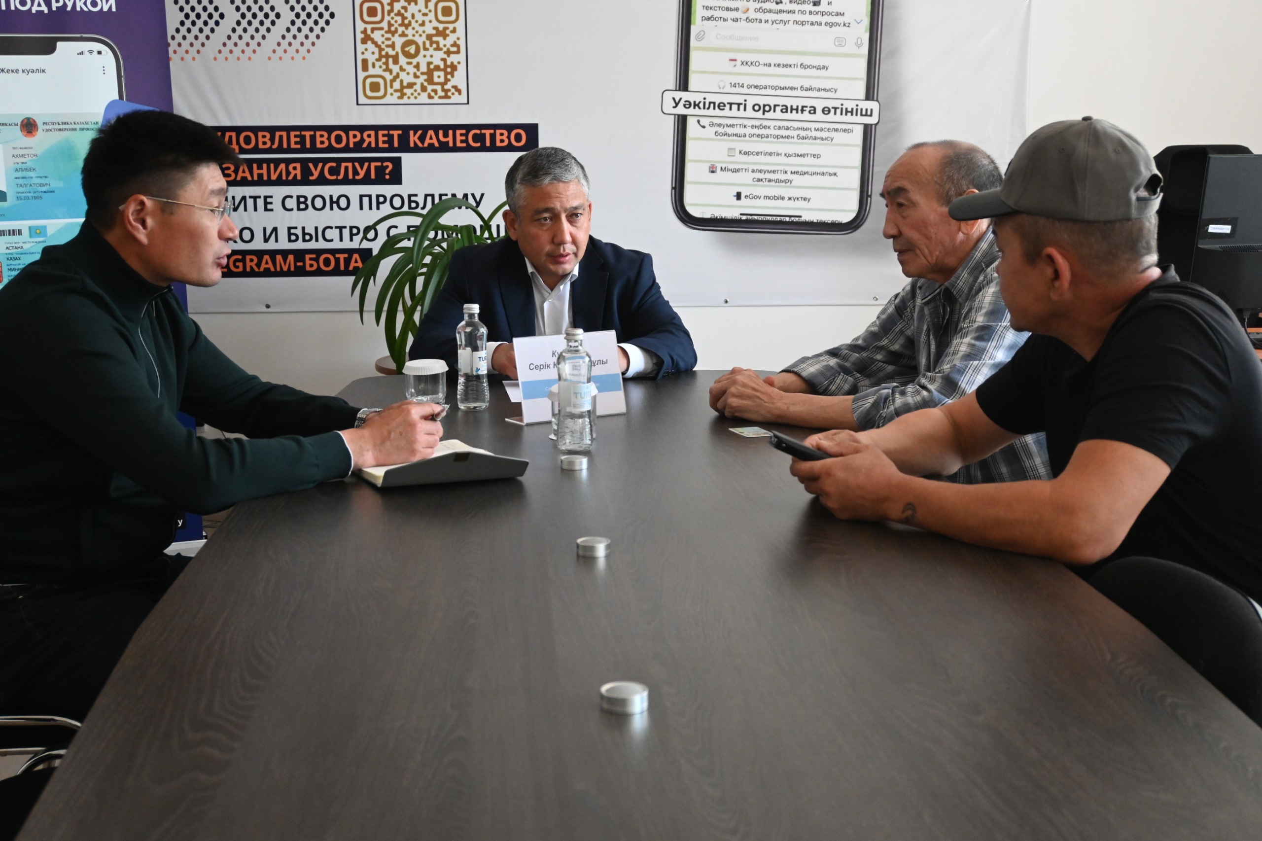 Аким района провел очередной прием граждан