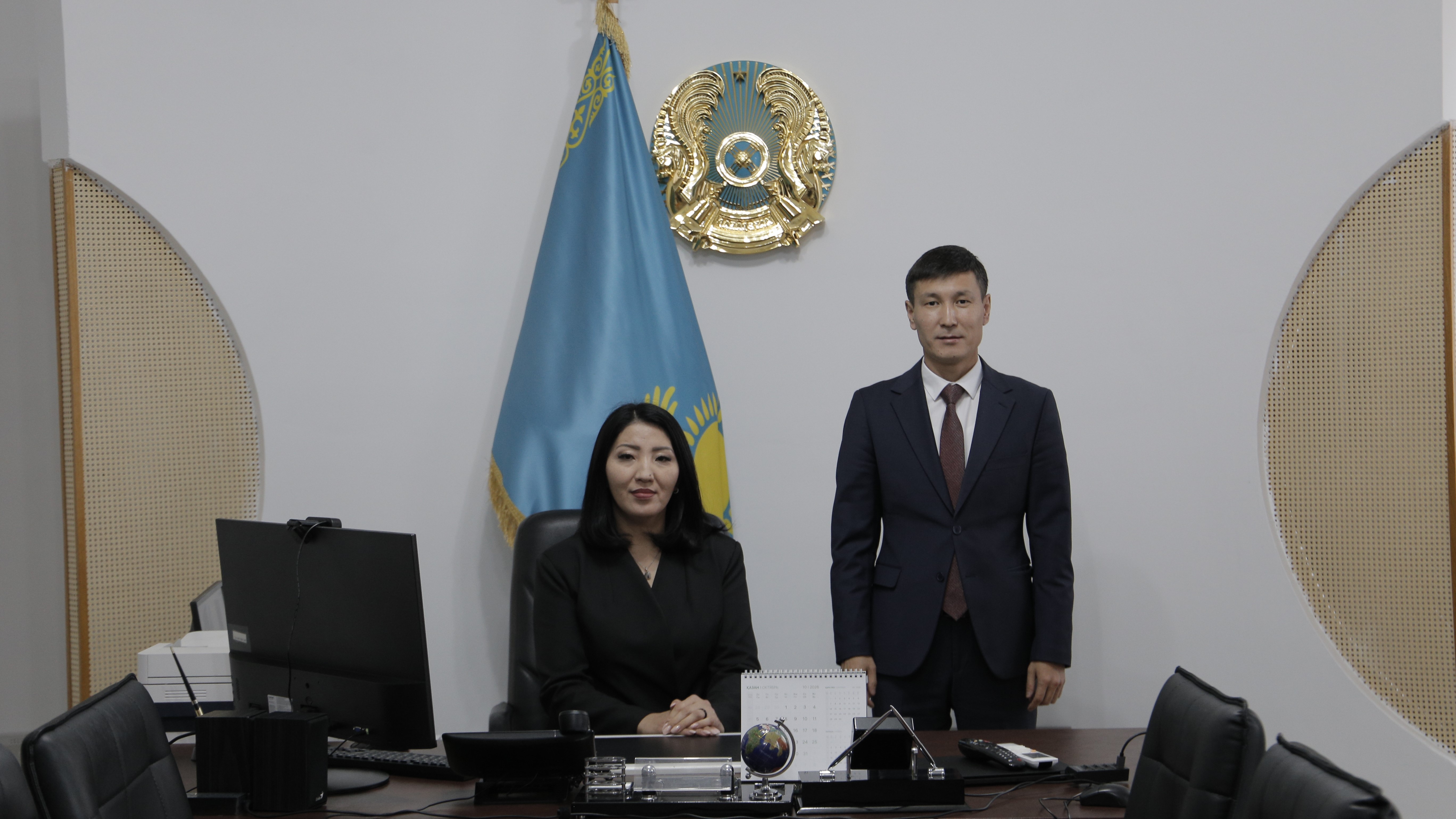 Заместитель акима Акмолинской области Досулан Айтбаев представил коллективу Управления образования Акмолинской области и руководителям подведомственных организаций нового руководителя управления.