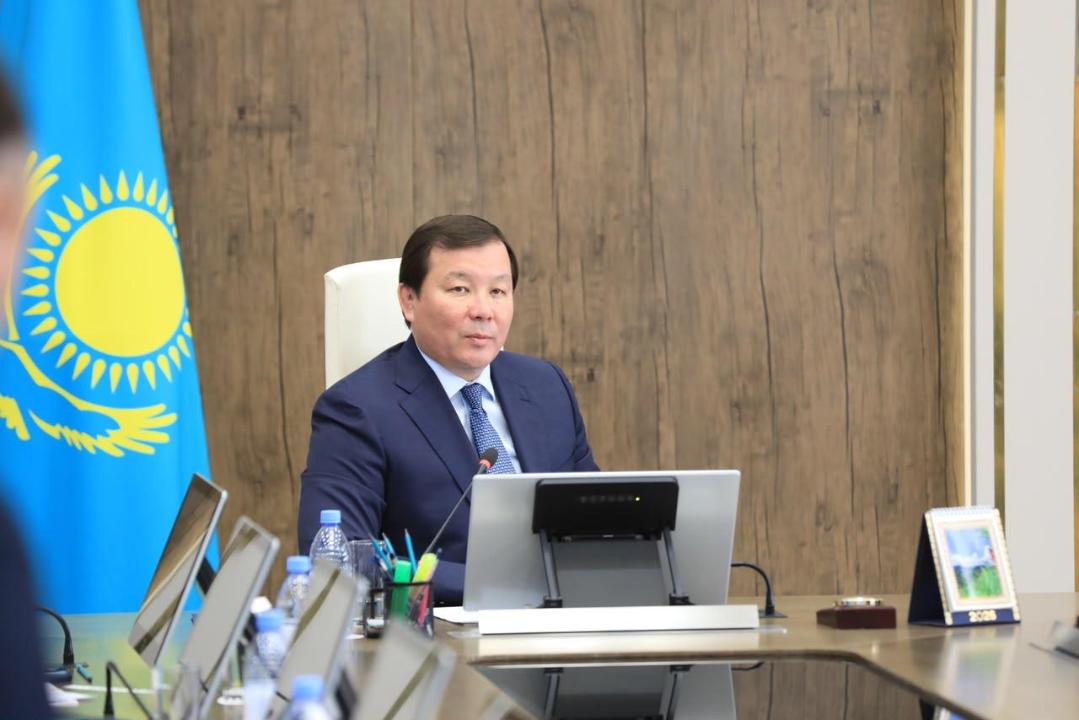 Бірлескен отырыс өтті