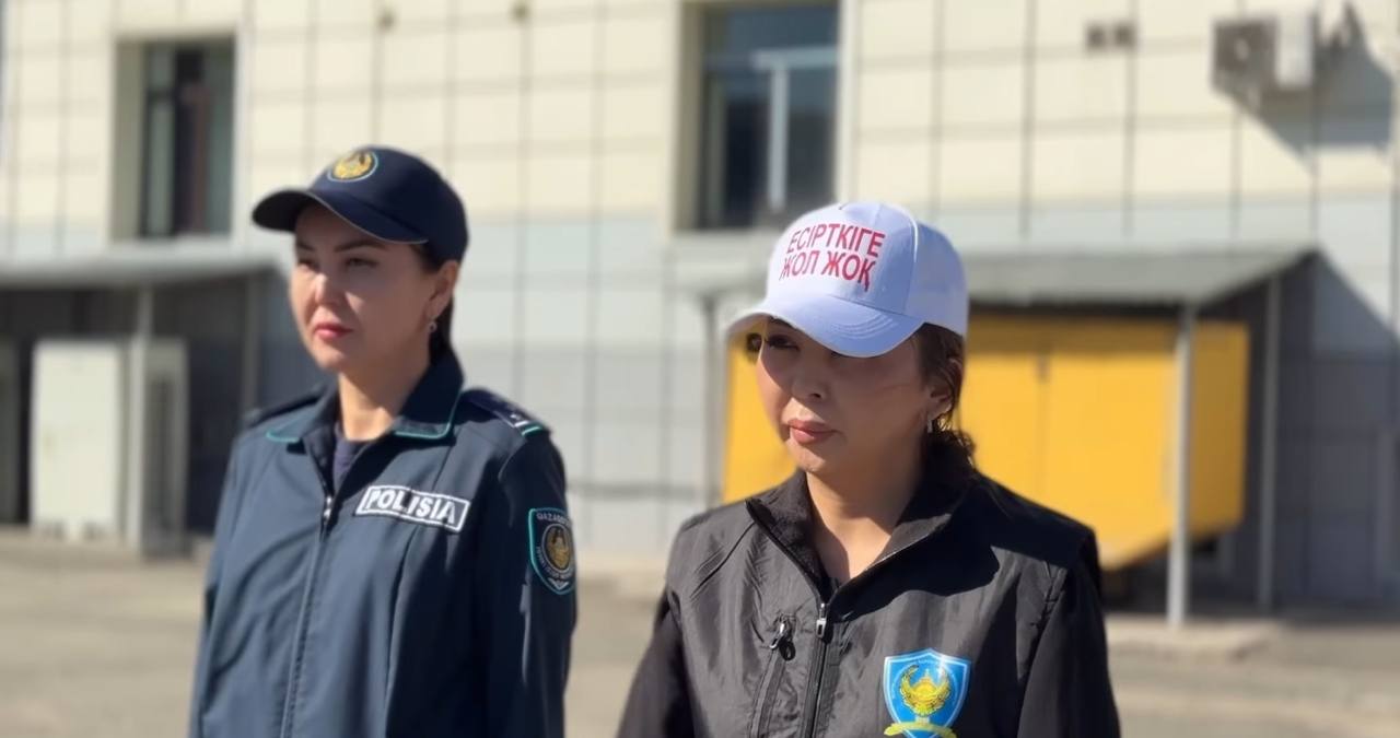 сотрудники полиции совместно с волонтёрами и представителями общественности провели профилактическую акцию, направленную на выявление и ликвидацию надписей, содержащих незаконную рекламу наркотических средств.
