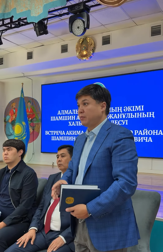 №36 гимназияда Алмалы ауданының тұрғындарымен есеп беру кездесуі өтті