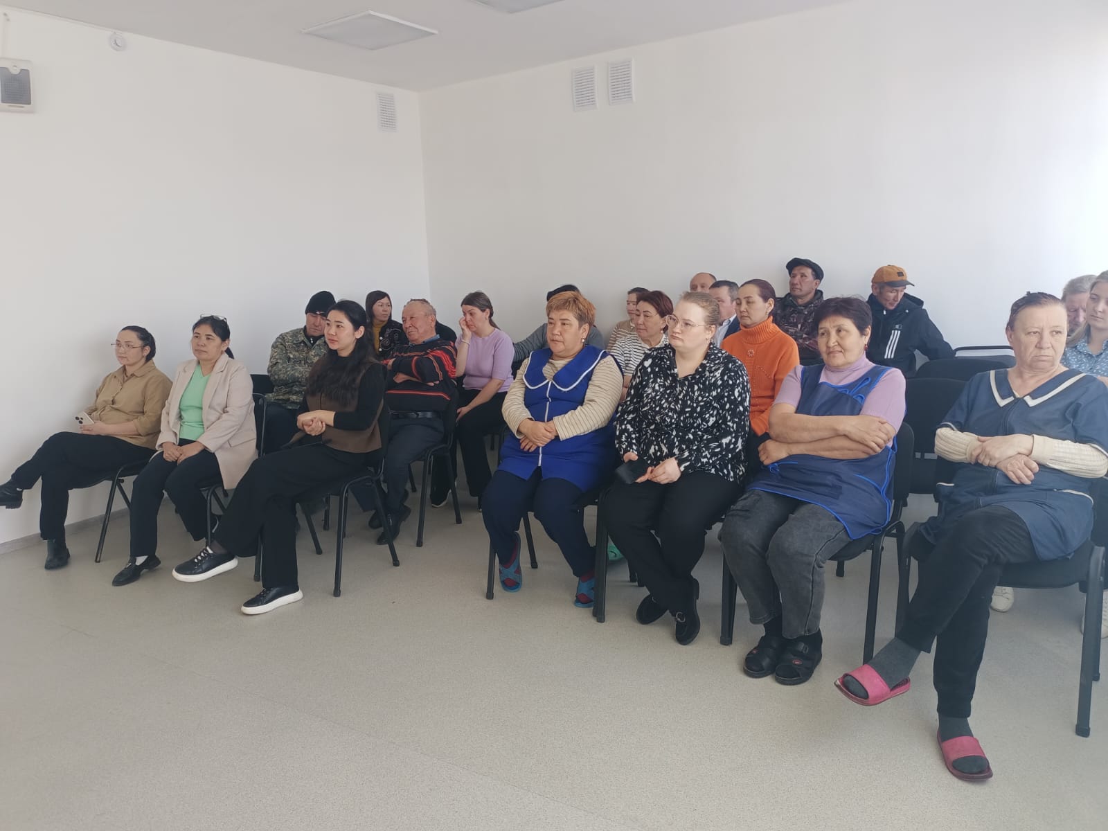 В Ждановском сельском округе проведена работа по повышению правовой грамотности населения