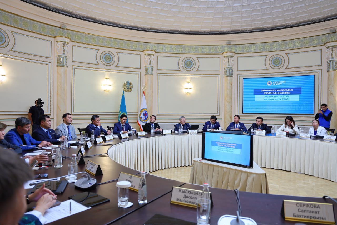 Депутаты маслихата Алматы согласовали корректировку Генплана и поддержали изменения в программу реновации