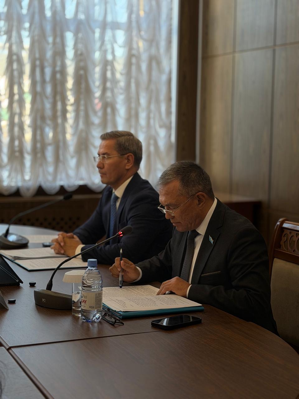 Бұқар жырау ауданы мәслихатының кезекті сессиясы өтті.
