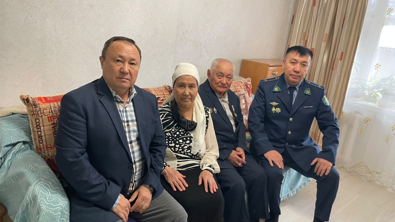В ДП на транспорте оказали адресную помощь ветеранам ко Дню пожилых людей