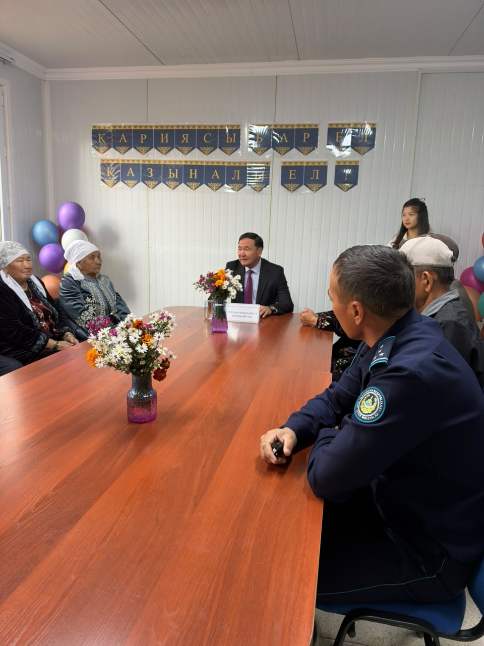 Қарттар күніне орай ашық есік күні өткізілді