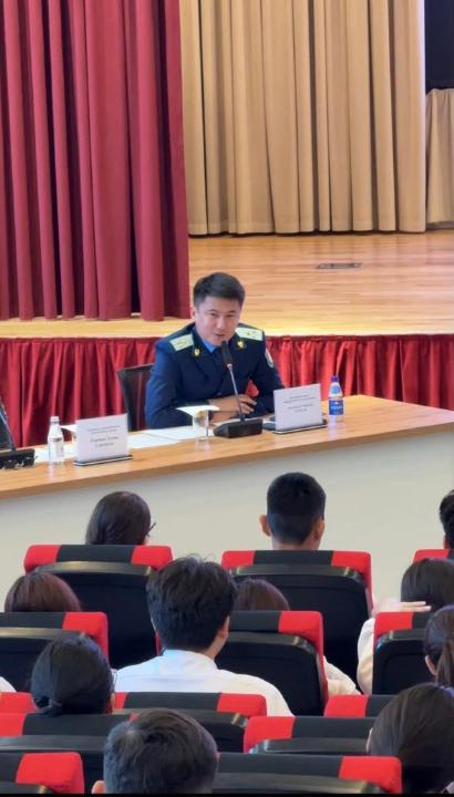 В Целинограском районе в селе Караоткеле прошёл «Час прокурора»