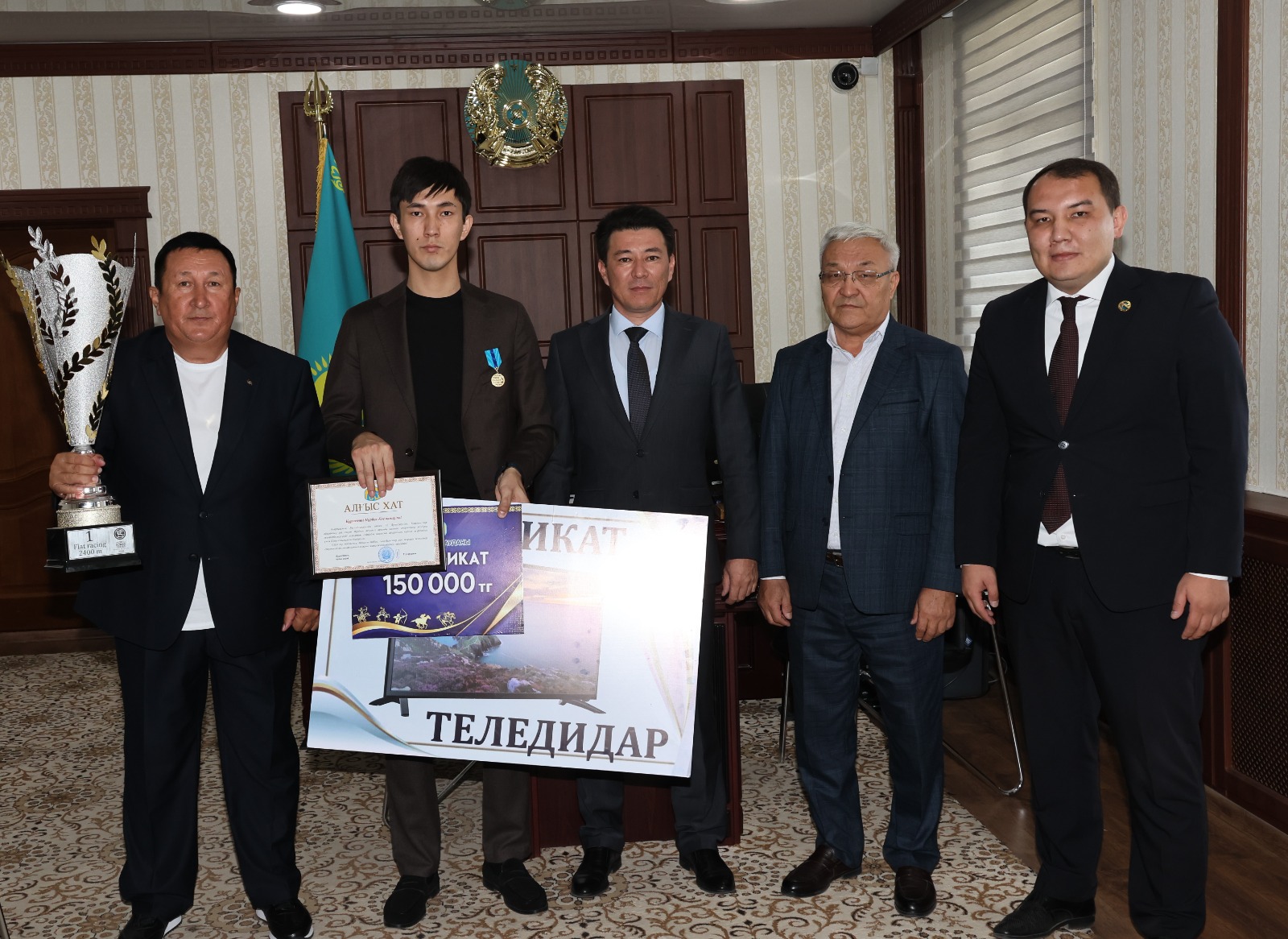 ЖЕҢІМПАЗ ЖЕРЛЕСІМІЗГЕ ҚҰРМЕТ КӨРСЕТІЛДІ