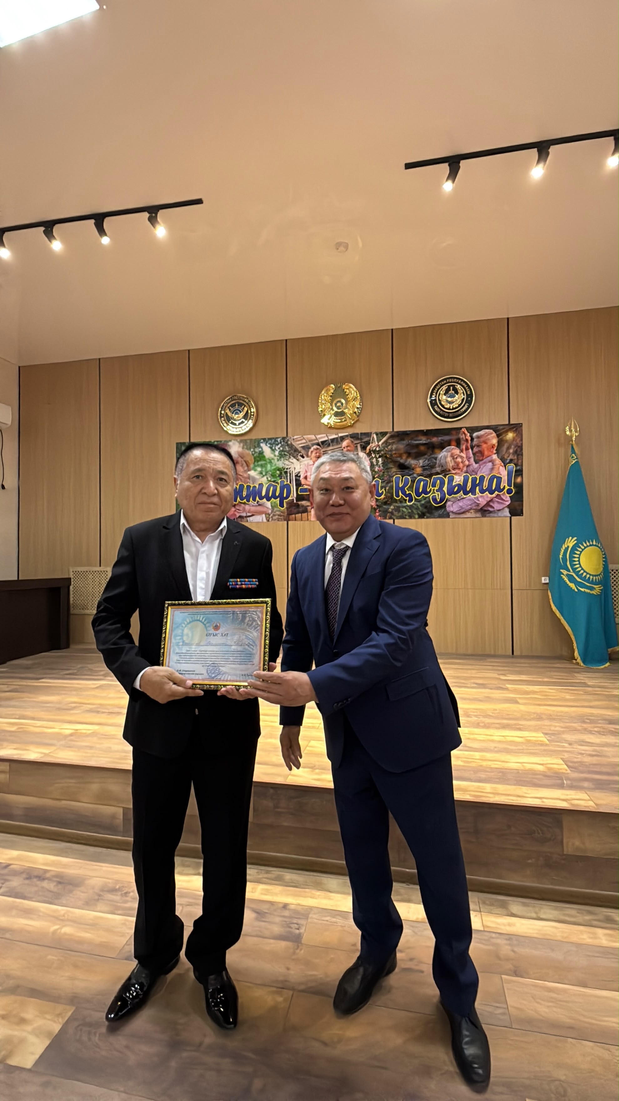 ҚАЖД мерекесінде ҚАЖ ардагерлері