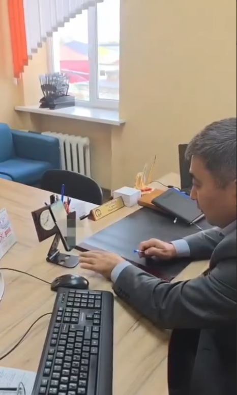 Өскемен қаласындағы кәсіпорында алған өндірістік жарақаттар үшін өтемақы алуға жәрдемдесу мәселесі бойынша Ресей Федерациясы азаматтарын бейнебайланыс арқылы жеке қабылдадым.