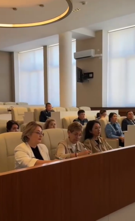Принял участие в совещании, в рамках которого рассмотрены актуальные вопросы профилактики правонарушений среди несовершеннолетних.