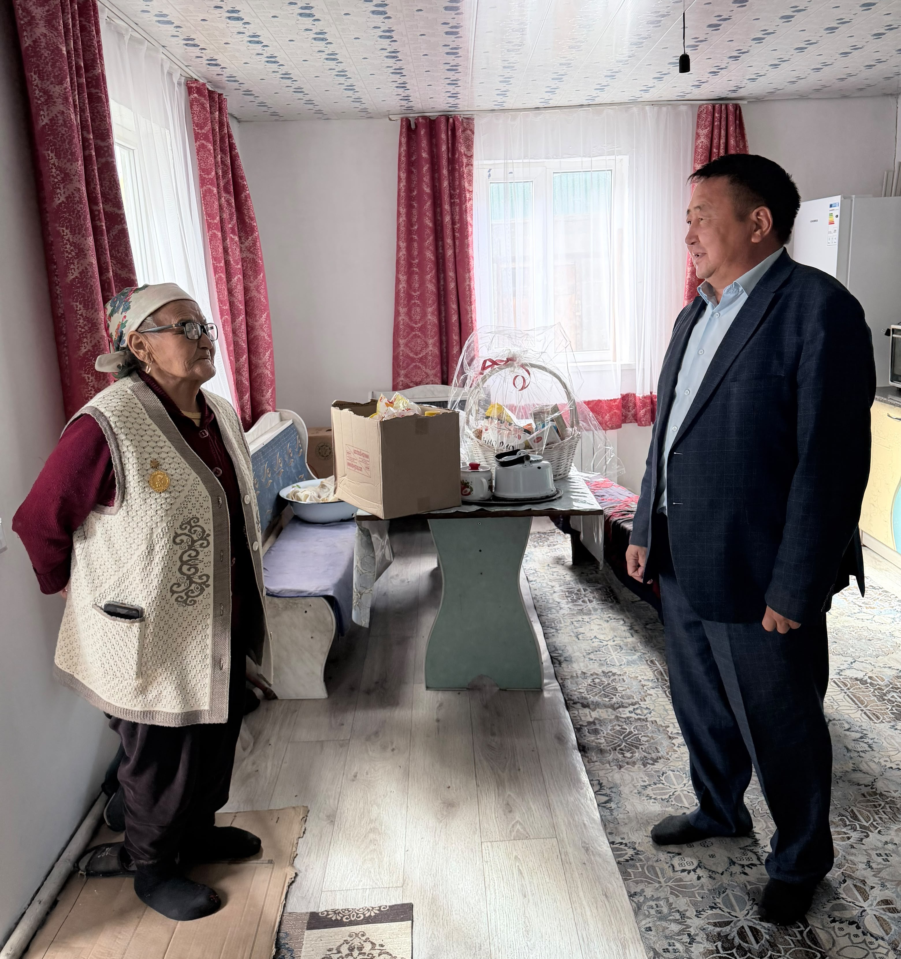 "ҚАРТТАРҒА ҚҰРМЕТ — ҰРПАҚҚА ӨНЕГЕ" акция
