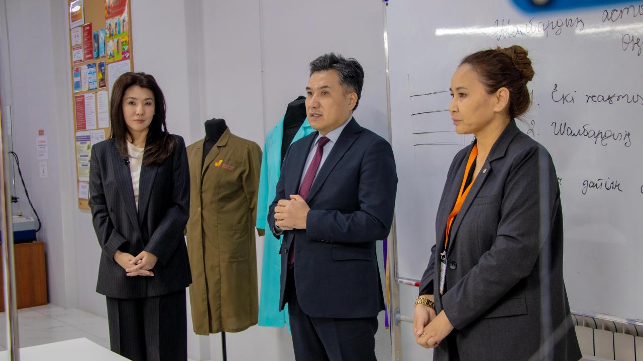 Министрлік туралы Комитеттер Қызметі Құжаттар Баспасөз орталығы Өзгерістер мен түсіндірмелер   Асқарбек Ертаев JOLTAP жобасын өңірлерге кеңейту тәжірибесін зерделеді