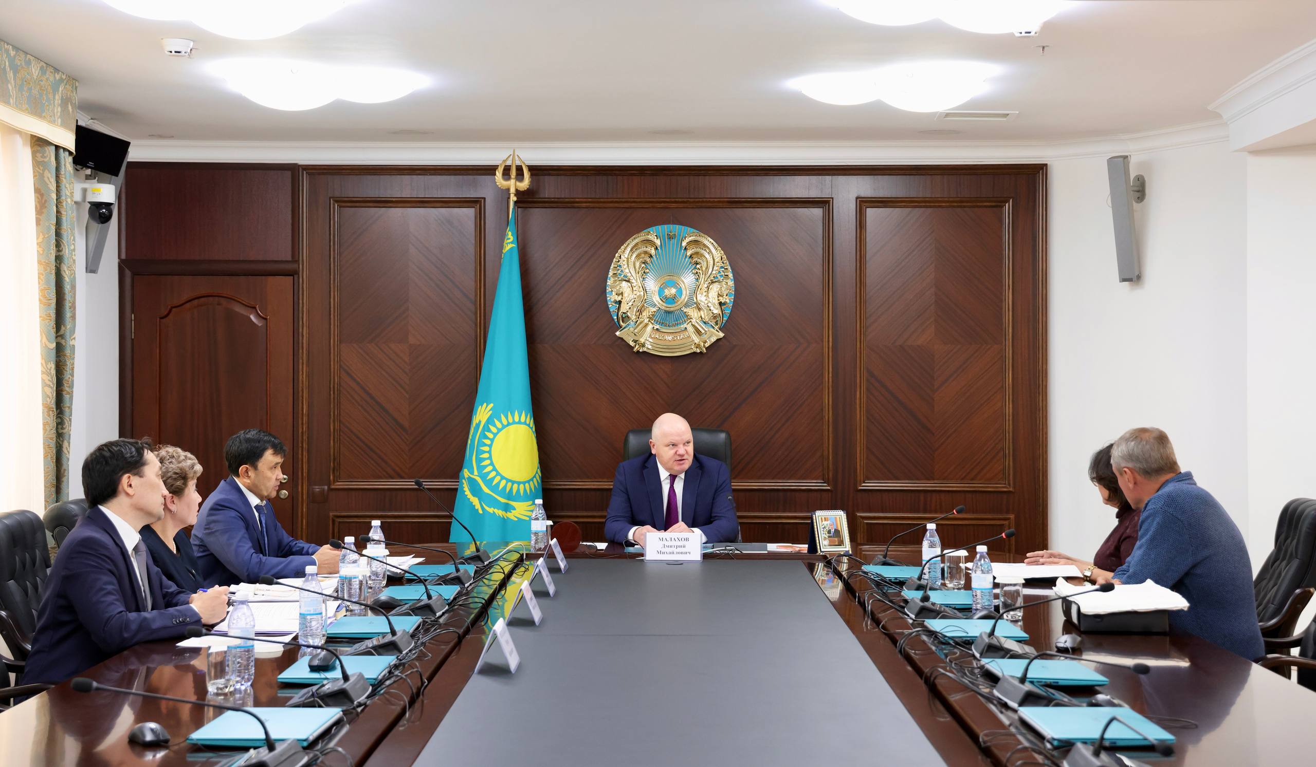 Қазақстан Республикасы Жоғары Сот Кеңесінің Төрағасы Дмитрий Малахов азаматтарды кезекті жеке қабылдауды офлайн және онлайн форматтарда өткізді