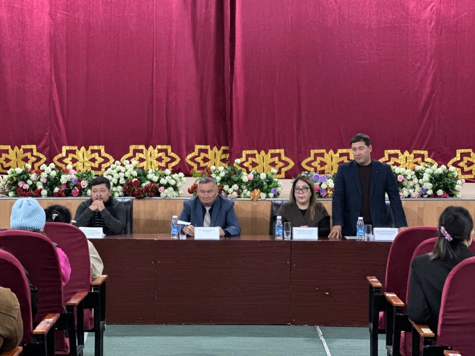 Алға ауданында мемлекеттік саясатты түсіндіру бойынша кездесулері өтті