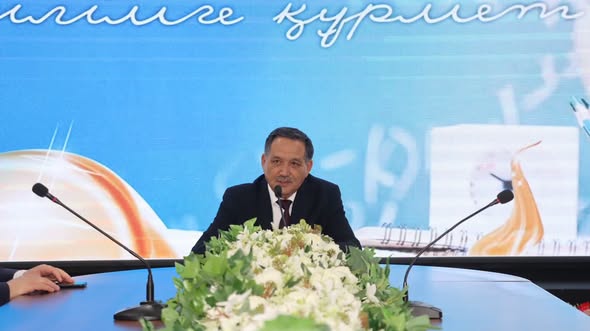 Ұлағатты ұстаздарға құрмет көрсетілді