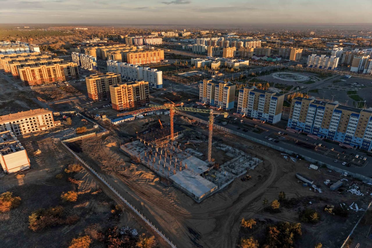 Семейде 1400 оқушыға арналған BINOM мектебі салынып жатыр