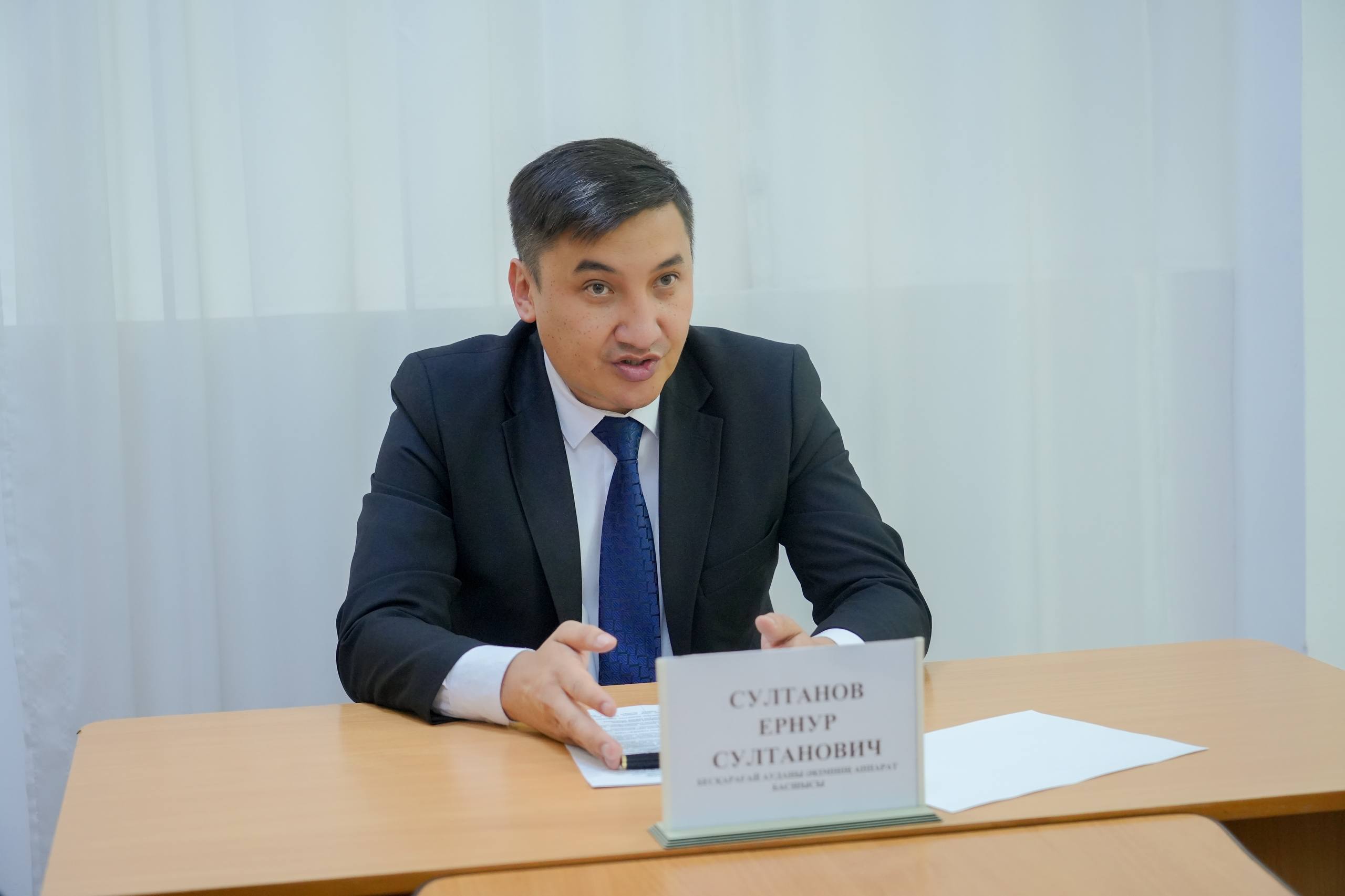 Мемлекеттік әкімшілік қызметке алғаш рет қабылданған қызметшілермен түсіндіру жұмысын жүргізу
