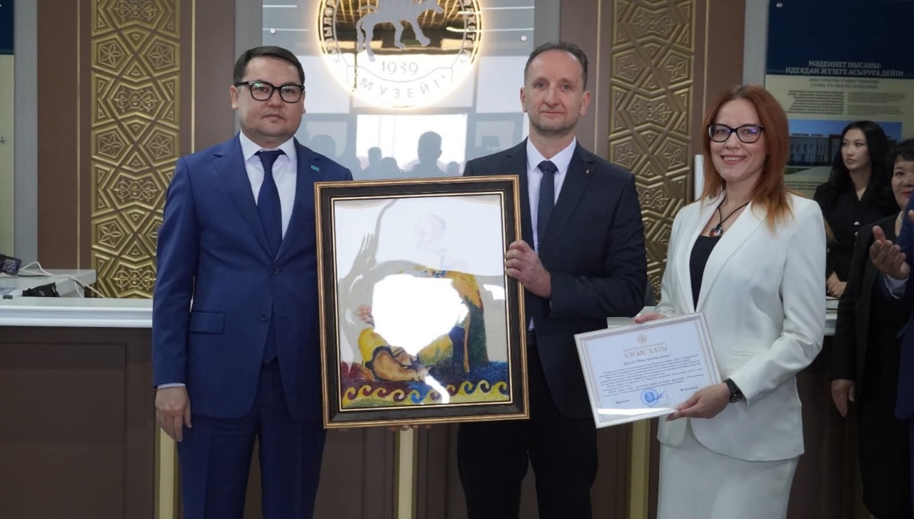 СЫР ӨҢІРІНДЕ МАЖАР ХАЛҚЫНЫҢ БІРЕГЕЙ ӨНЕРІ ТАНЫСТЫРЫЛДЫ