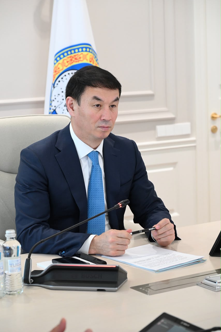 Алматы әкімі Дархан Сатыбалды өңірлік инвестициялық штабтың отырысын өткізді