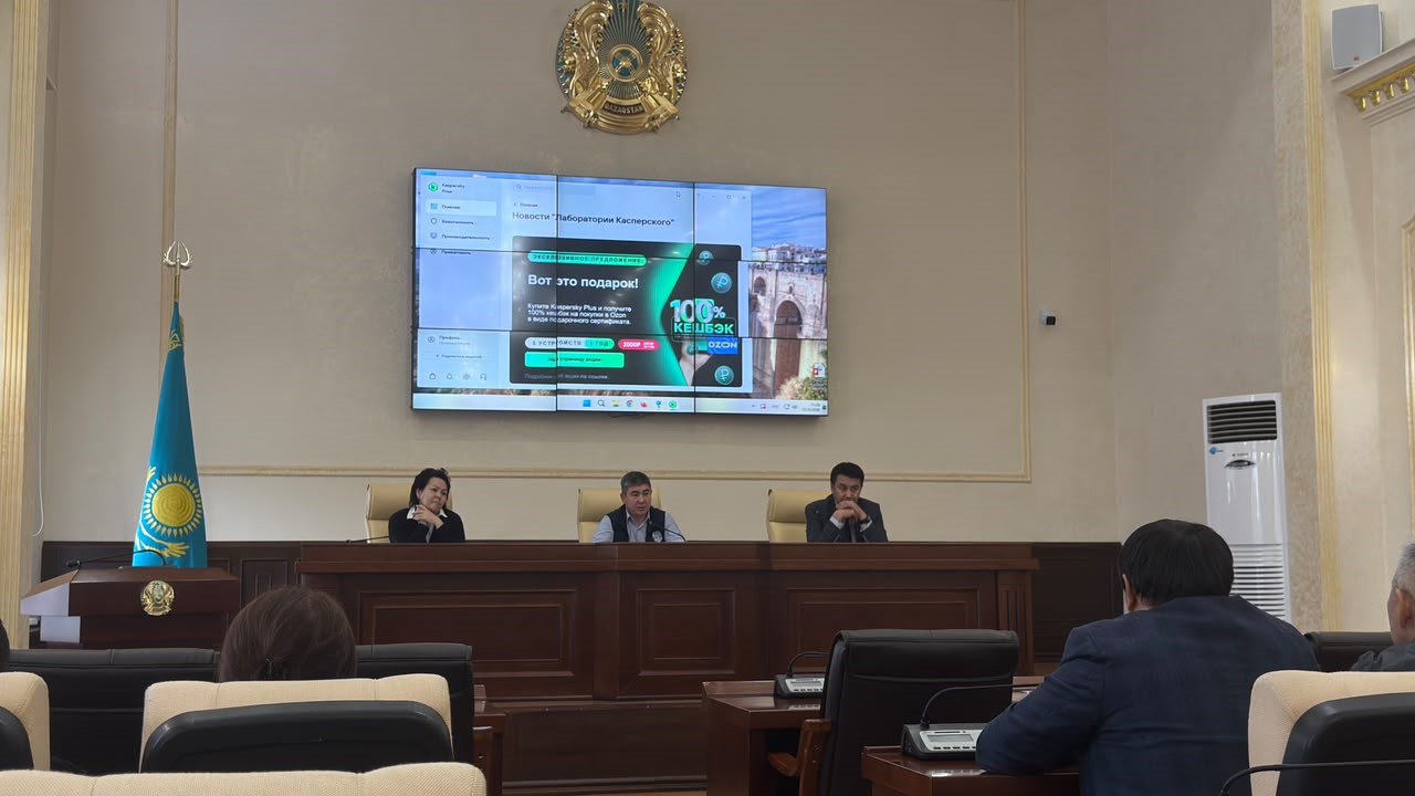Государственные инспекторы труда провели разъяснительную встречу по вопросам обязательного страхования работников от несчастных случаев