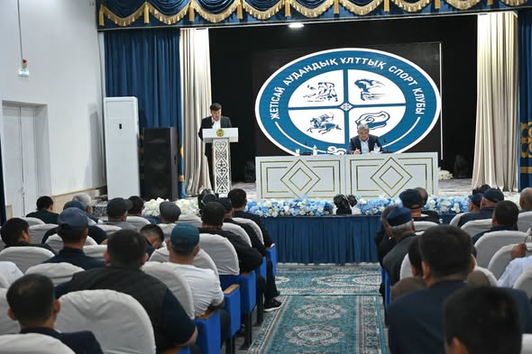 КӨКПАРШЫЛАРМЕН КЕЛЕЛІ КЕҢЕС ӨТТІ