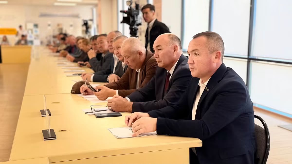 ТҮРКІСТАНДА «ҚАЗАҚ ГАЗЕТТЕРІ» ЖШС БАС ДИРЕКТОРЫ ЕРЖАН БАЙТІЛЕСПЕН КЕЗДЕСУ ӨТТІ