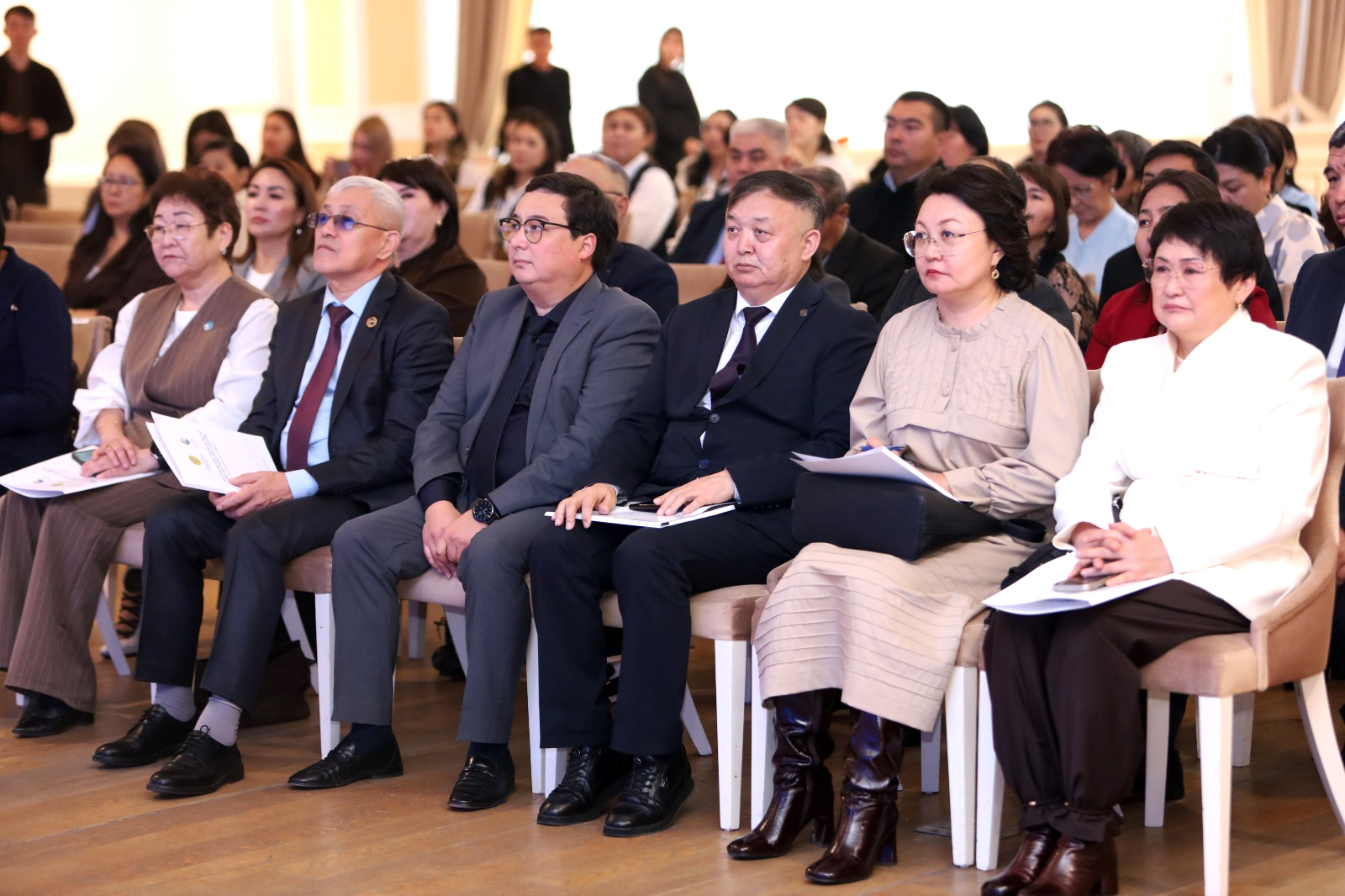 Петропавлда тіл саясатының өзекті мәселелері талқыланды