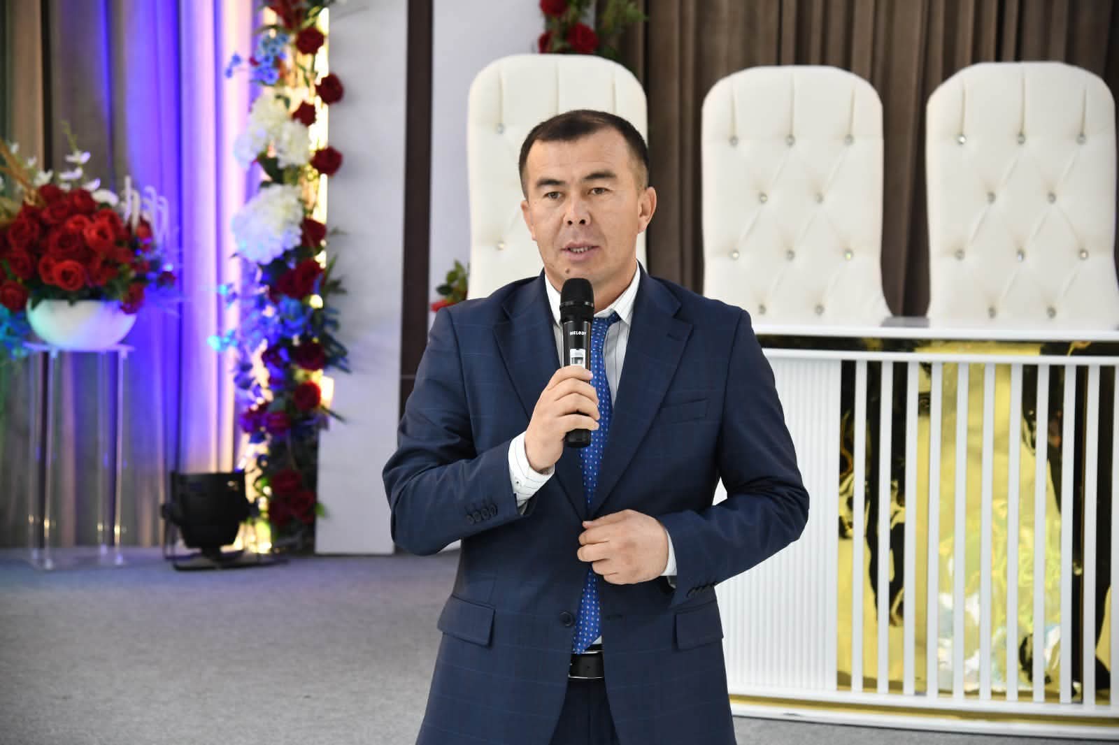 ОРМАН ШАРУАШЫЛЫҒЫ ҚЫЗМЕТКЕРЛЕРІНЕ ҚҰРМЕТ КӨРСЕТІЛДІ